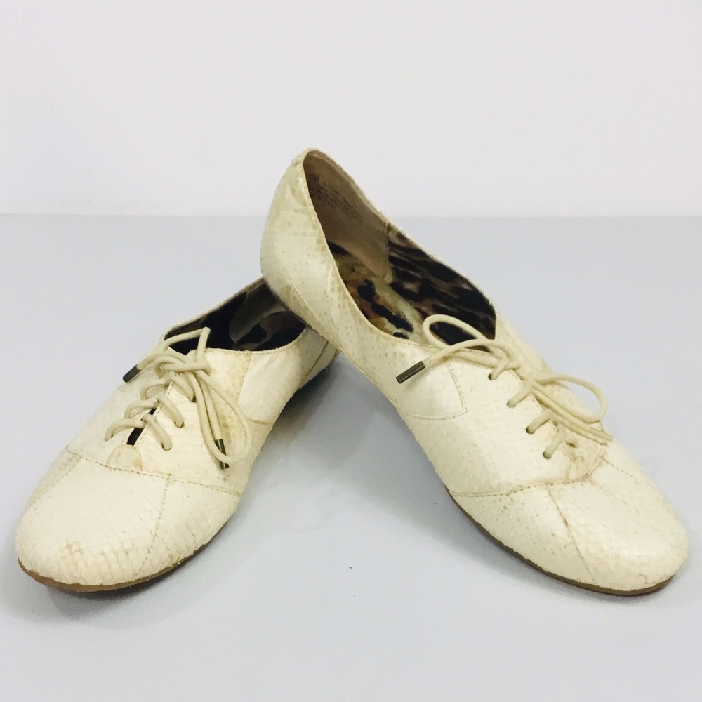 Sam Edelman Cory cream snake embossed flats